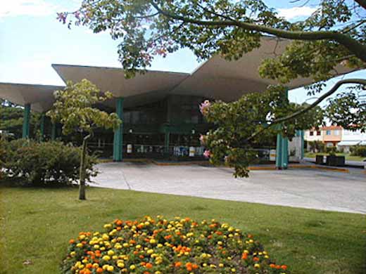 Terminal Station Rodoviaria  de Maldonado omnibus micros bus coach onibus